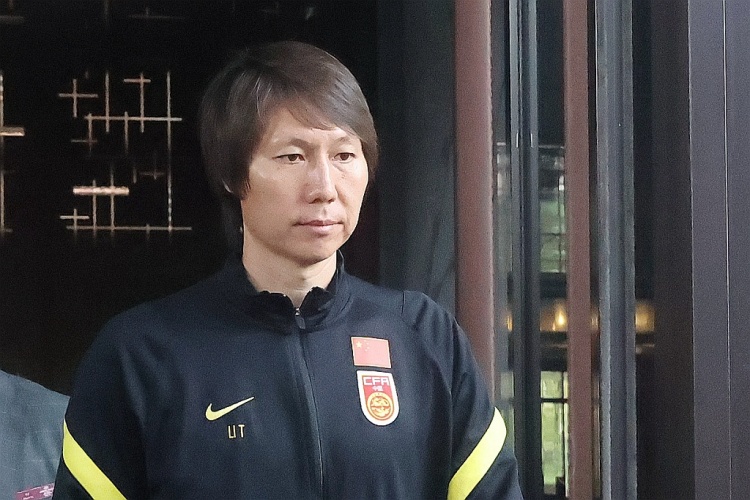 滬媒：20年足夠讓李鐵個(gè)人伏法，但能不能換來足球圈的凈化？